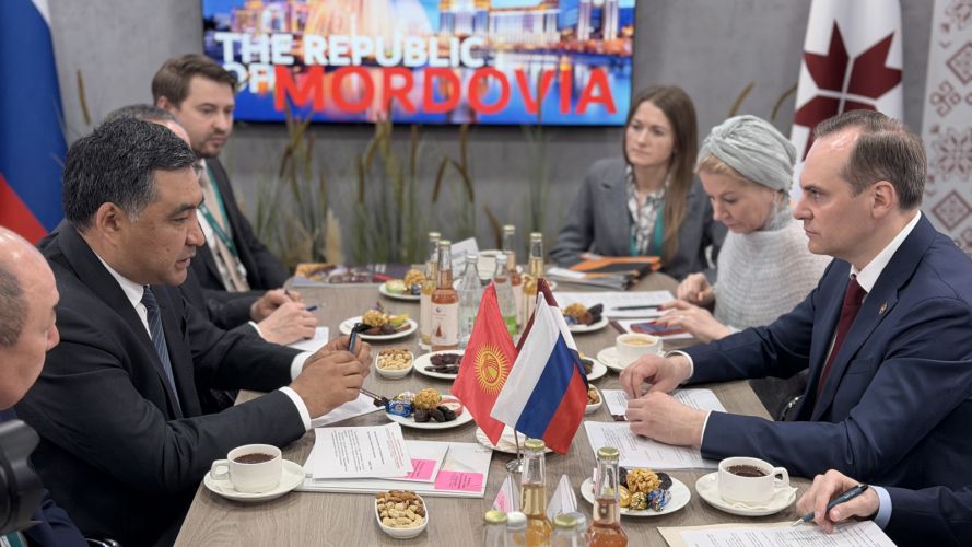 Daniyar Amangeldiev meets with heads of Mordovia and Chuvashia
