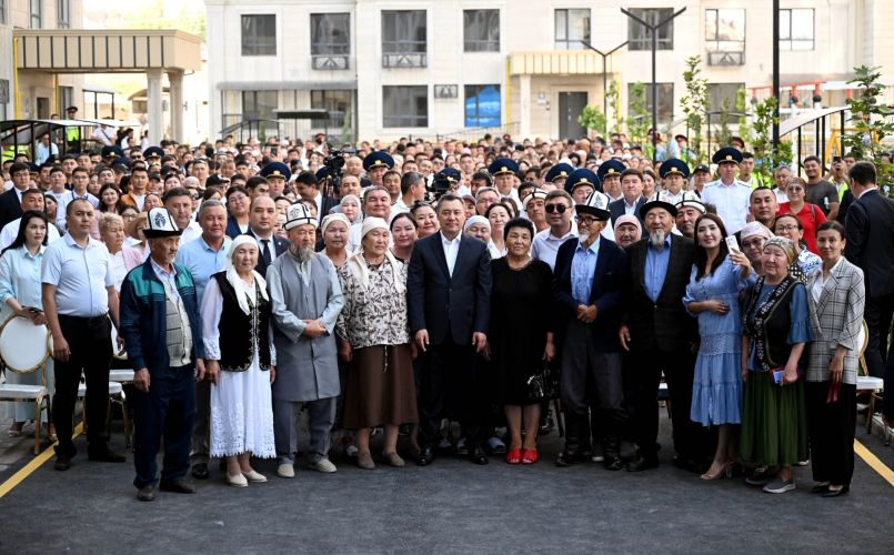 President Sadyr Japarov opens Asman Residence-1 residential complex in Osh