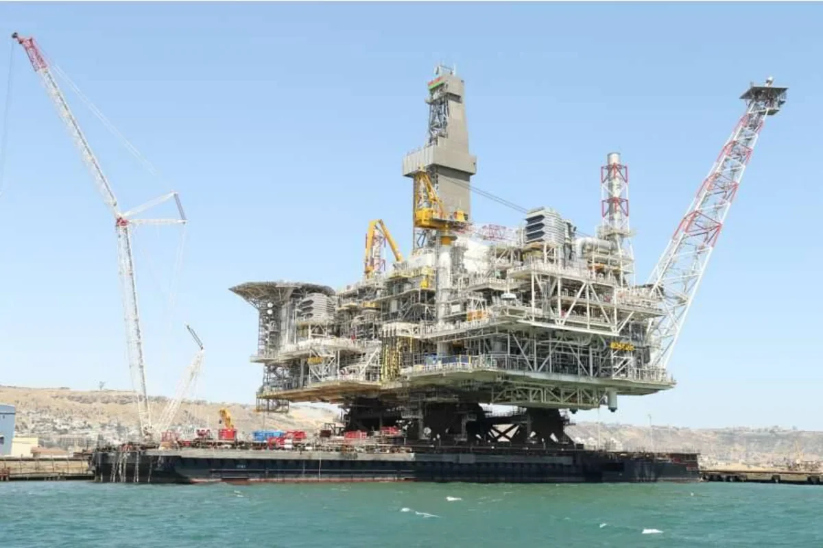 BP осенью завершит проект расширения газовых мощностей платформы "Центральный Азери"