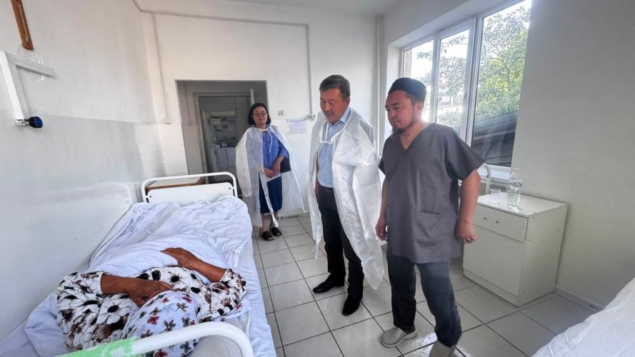 Hurricane victims in Batken receive financial assistance