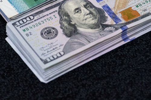 Физлица из США перевели в Кыргызстан почти $40 млн в I квартале