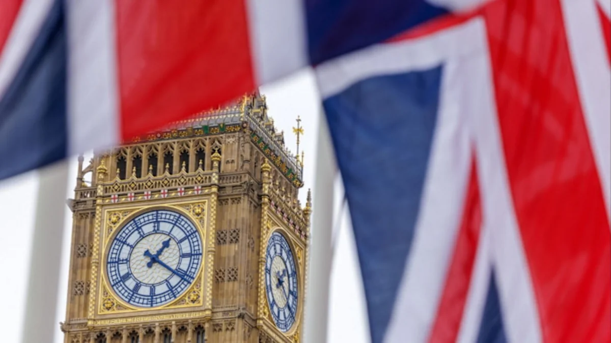 FT: Борьба за отставку Стармера может парализовать госаппарат в Британии