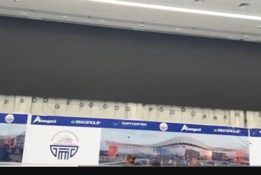 В аэропорту «Манас» устанавливают LED-экран длиной 115 метров