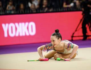 Наши гимнастки выступают на соревнованиях Мирового кубка вызова