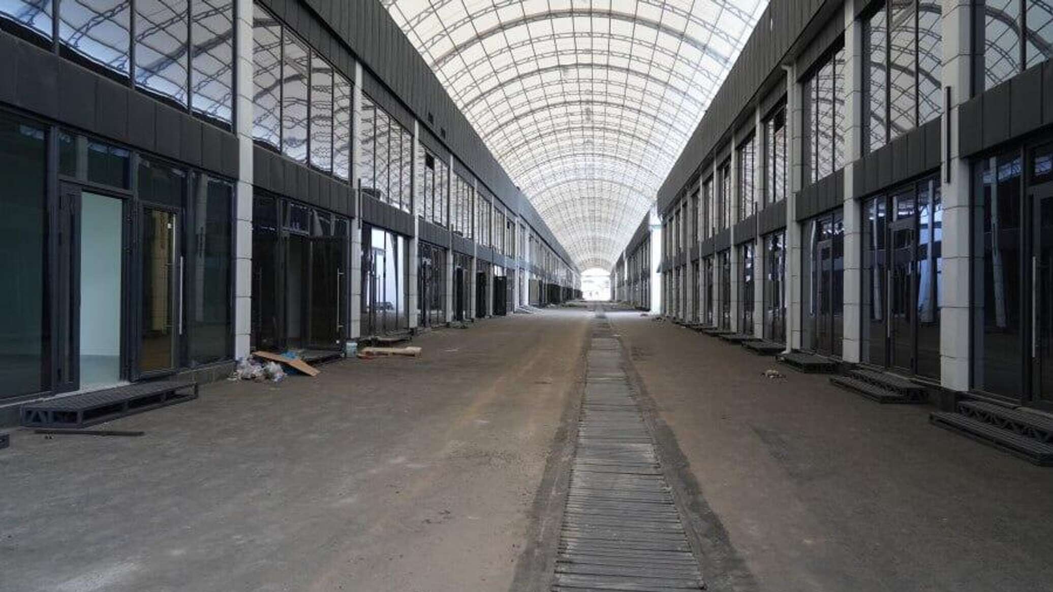 Рынок "Мадина" в Бишкеке закроют на реконструкцию
