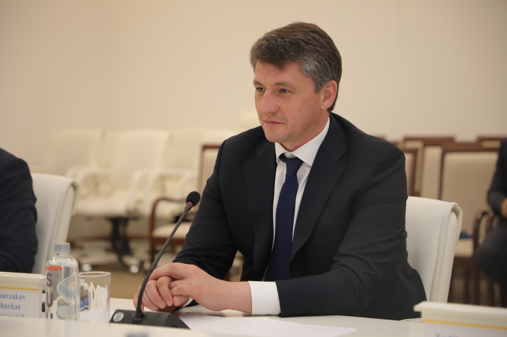 "Это не трагедия". Хоким Ташкента оправдал вырубку деревьев ради важных проектов. Видео