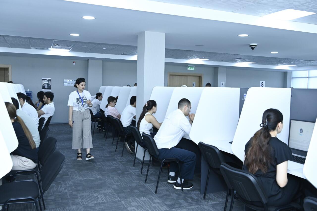 Diplomatik xidmətə qəbul üzrə müsabiqənin birinci mərhələsi keçirilib