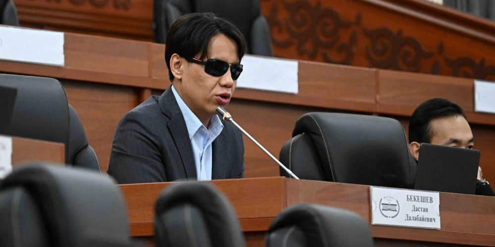 Бекешев призвал проверить "кустуризацию" и судьбу имущества Кольбаева при Ташиеве в ГКНБ