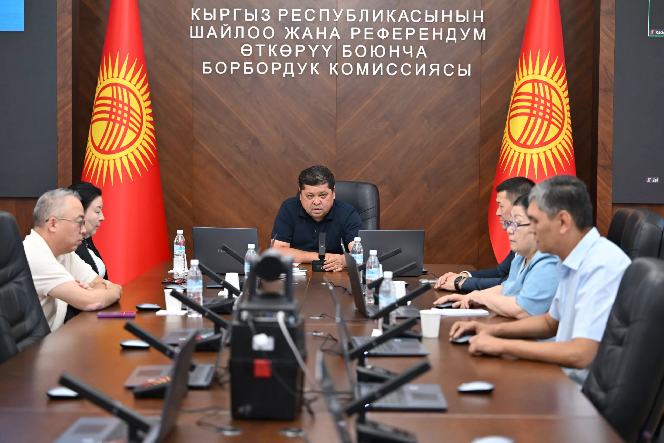 ЦИК Кыргызстана досрочно прекратила полномочия ряда депутатов местных кенешей