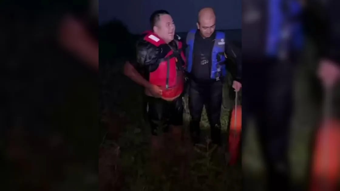 ЧП на водохранилище в Казахстане: спасатели вытащили из воды кыргызстанца