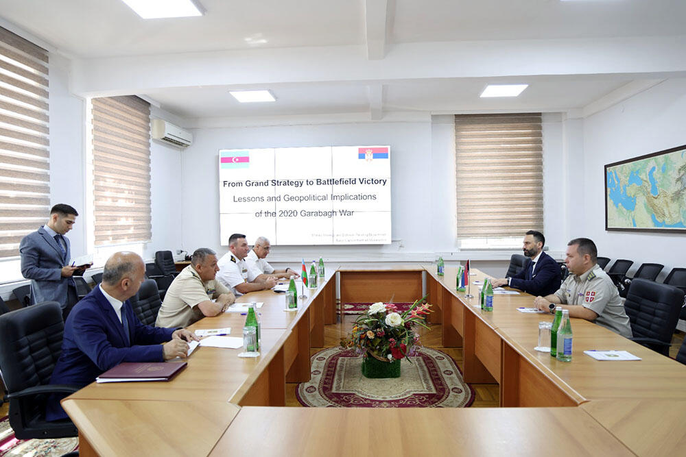 Азербайджан и Сербия укрепляют военные связи