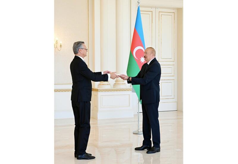Prezident İlham Əliyev Almaniyanın Azərbaycanda yeni təyin olunmuş səfirinin etimadnaməsini qəbul edib