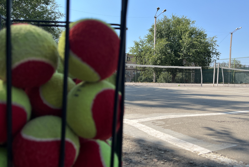 Реконструкция кортов в 4-м микрорайоне: жители выступили против проекта