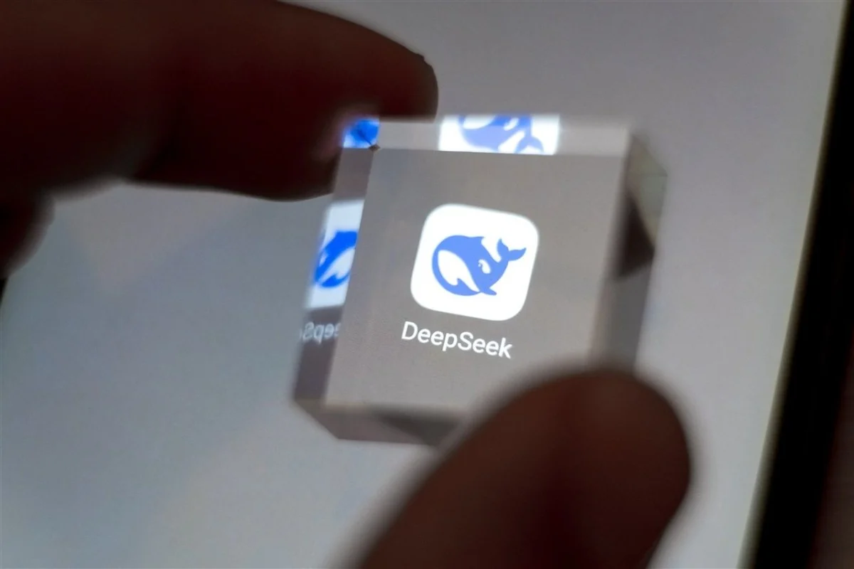 DeepSeek V4 уступила лидерам ИИ по результатам тестов