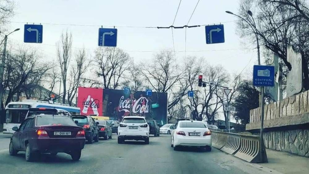 Один из центральных перекрестков Бишкека полностью закроют для проезда