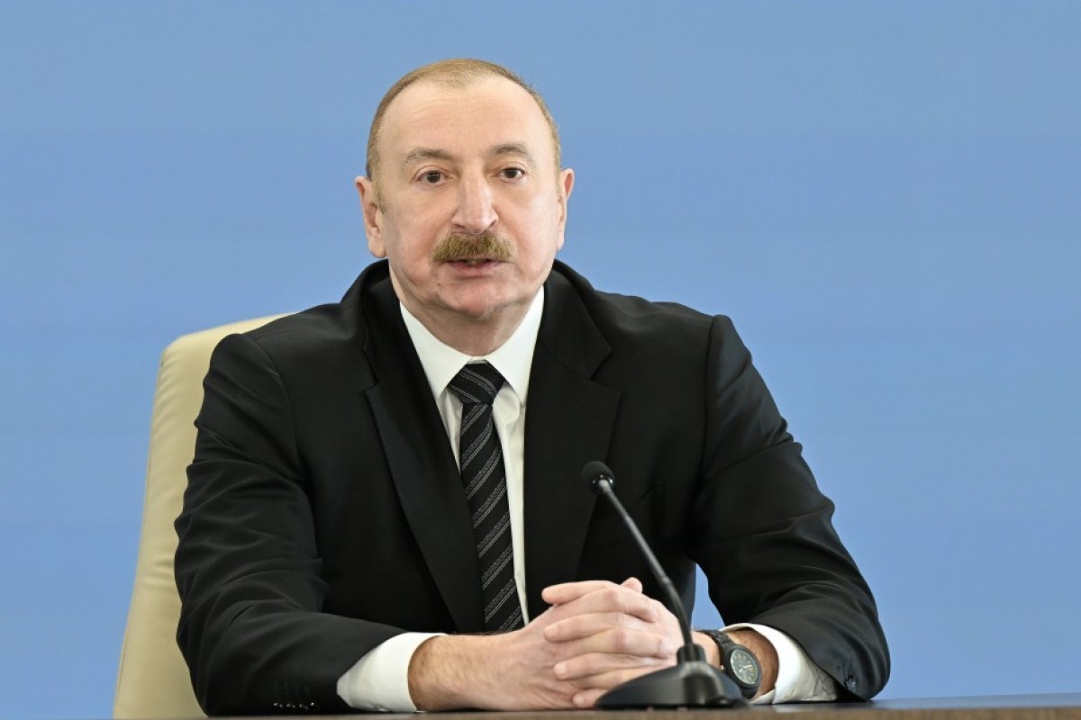 Президент Азербайджана: Сегодня мы вкладываем крупные средства в развитие транспортного коридора «Восток-Запад»