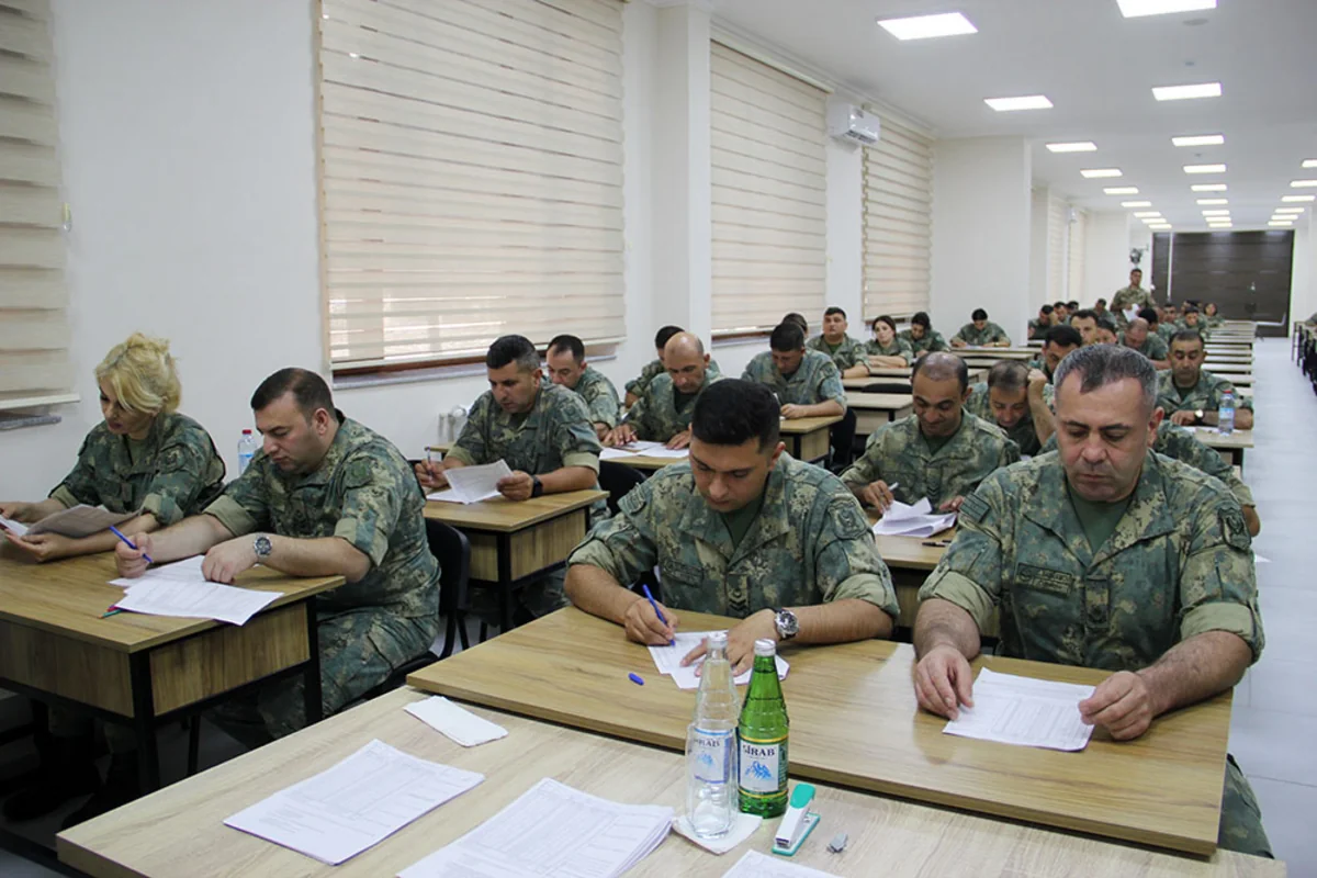 В Азербайджанской армии проходят квалификационные экзамены
