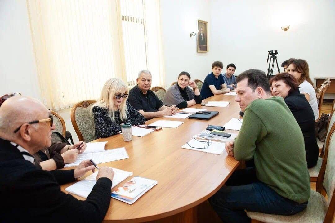 Покинутая женщина в Баку - психологическая история о любви, разочаровании и одиночестве