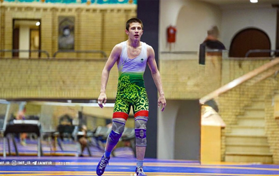 Идрис Бахромов завоевал серебро чемпионата Азии по пляжной борьбе