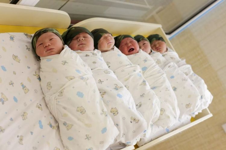 Birth rates decline in Central Asia, while Kyrgyzstan records growth