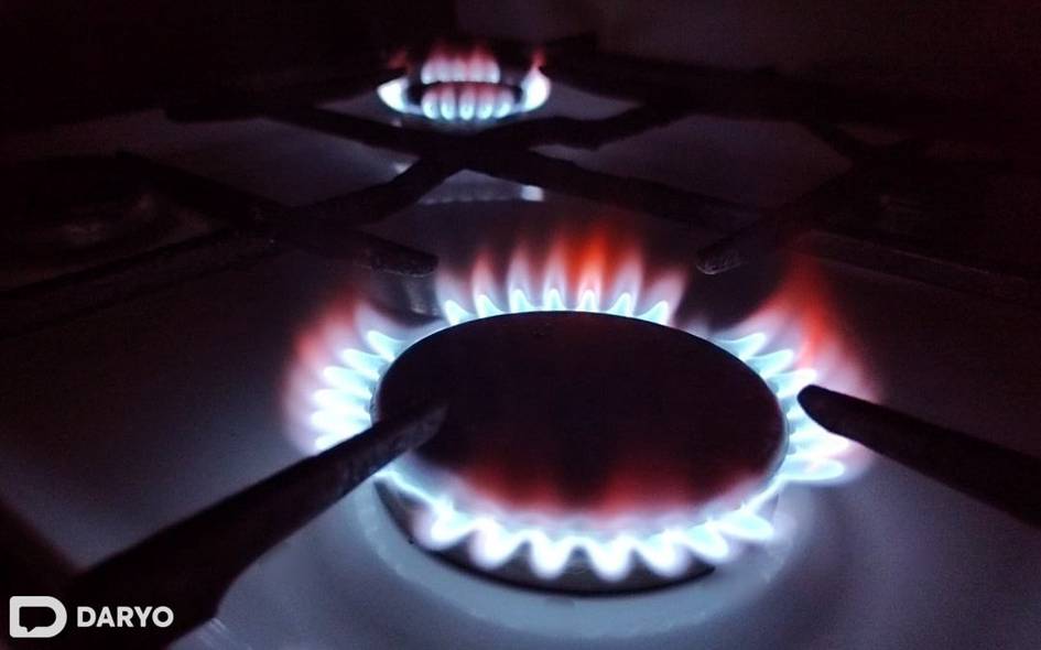 Поставки российского газа в Узбекистан могут превысить 10 млрд кубометров Россия продолжает наращивать экспорт газа в Узбекистан по системе магистральных газопроводов «Средняя Азия — Центр», проходящей через территорию Казахстана. Рост импорта происходит на фоне сокращения собственной добычи газа в стране.