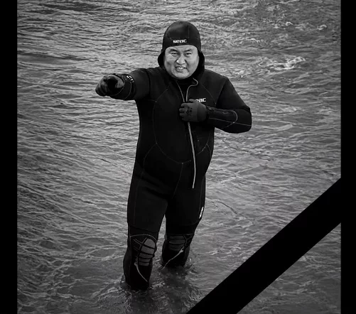 В Таласе во время поиска ребёнка упавшего в реку погиб спасатель-водолаз МЧС