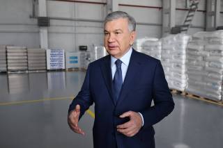 Президент нашей страны ознакомился с деятельностью предприятия полимерной продукции