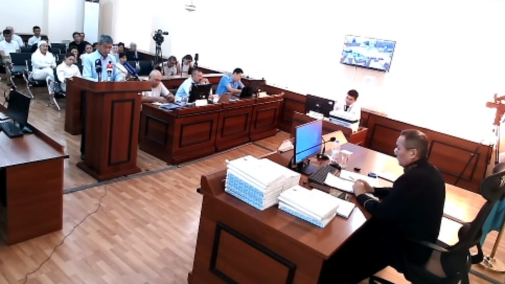 “Он взрослый мужчина, у которого нет стыда“. Родители Нурай выступили в суде