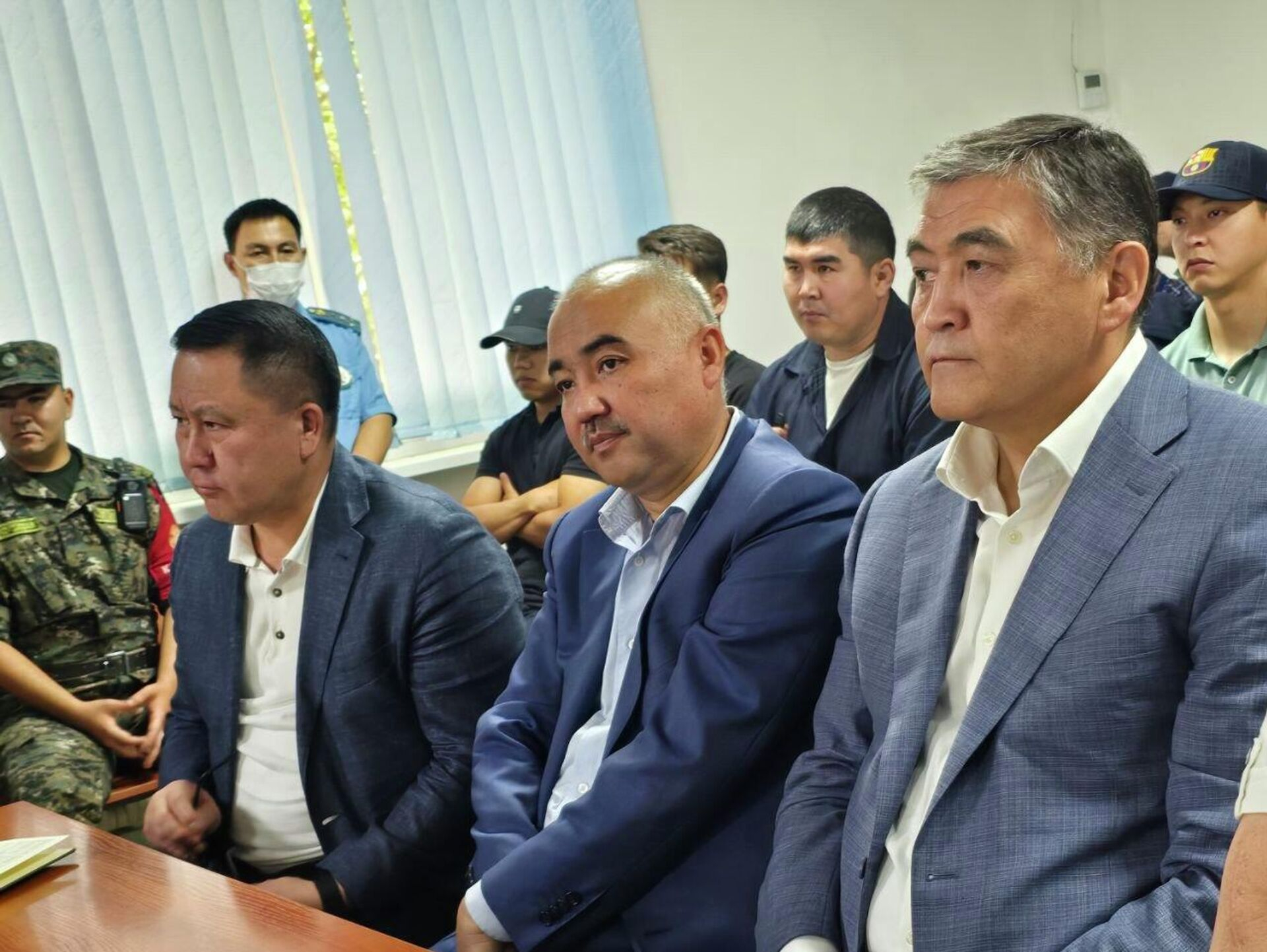 Суд по «Письму 75» в Бишкеке снова стал закрытым