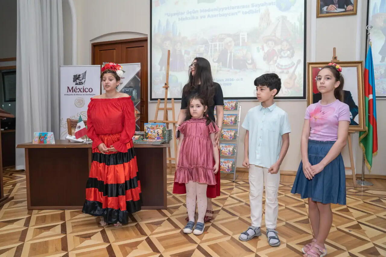 В Баку прошло мероприятие "Межкультурное путешествие для детей: Мексика и Азербайджан"