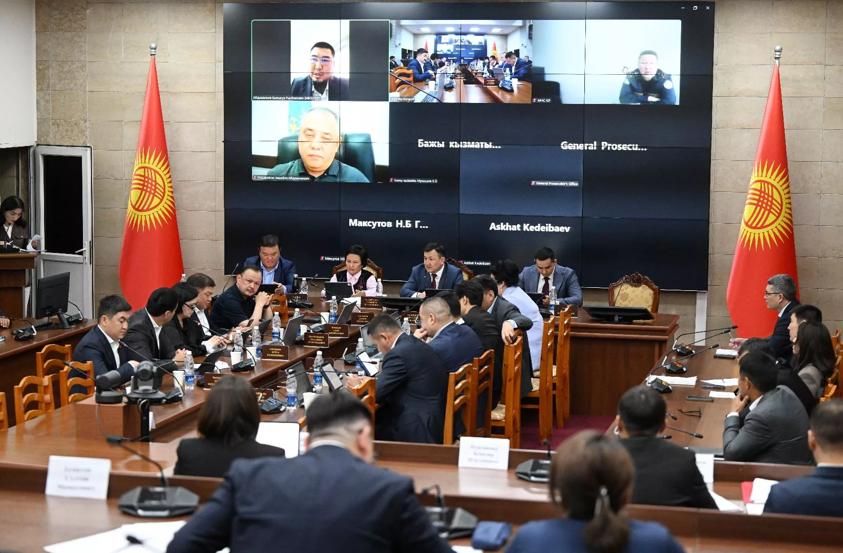 Комитет Жогорку Кенеша одобрил законопроект об обязательном страхования жилья во втором чтении