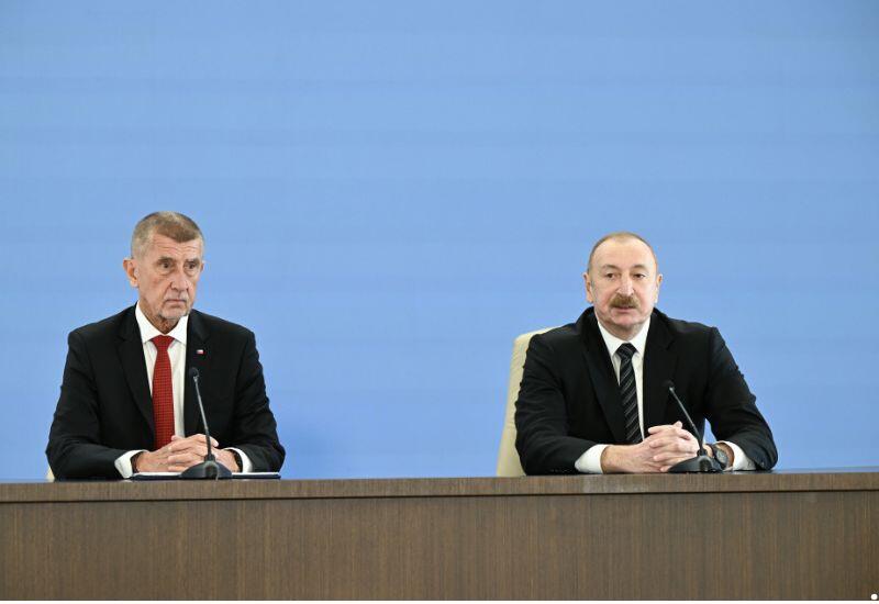 Prezident İlham Əliyev: Azərbaycanda böyük potensiala malik olan bərpa olunan enerji sahəsini fəal inkişaf etdiririk