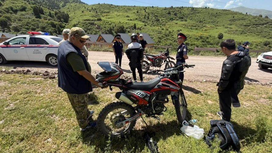 Motorcyclists fined for damaging pastures in Kashka-Suu