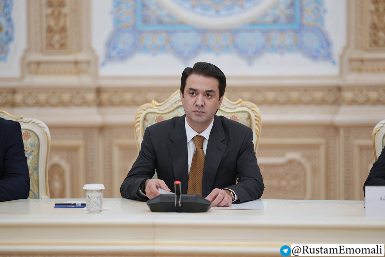 Душанбе и Шираз обсудили сотрудничество