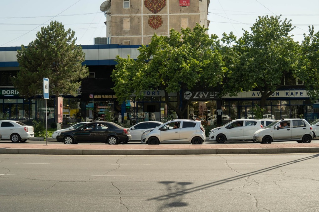 В Узбекистане число личных машин вплотную приблизилось к 5 миллионам