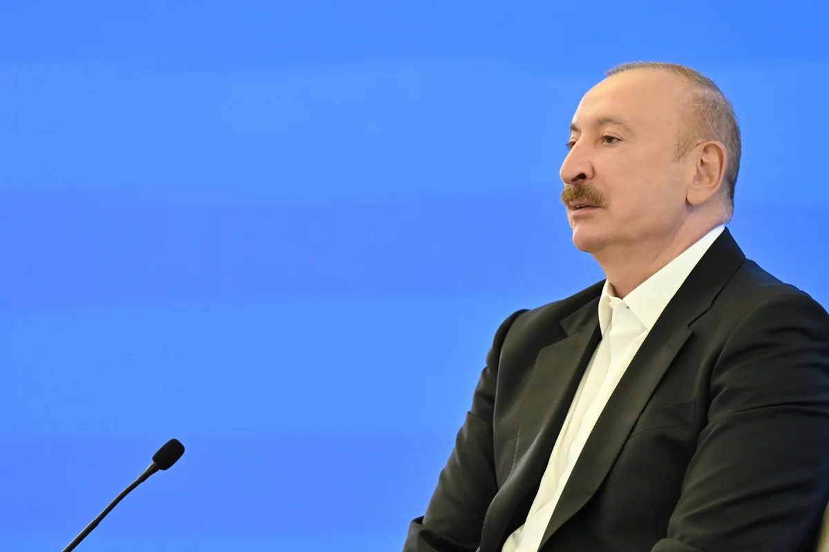 Ильхам Алиев: Единственный риск для Азербайджана - попытки вовлечь страну в "какие-либо авантюры"