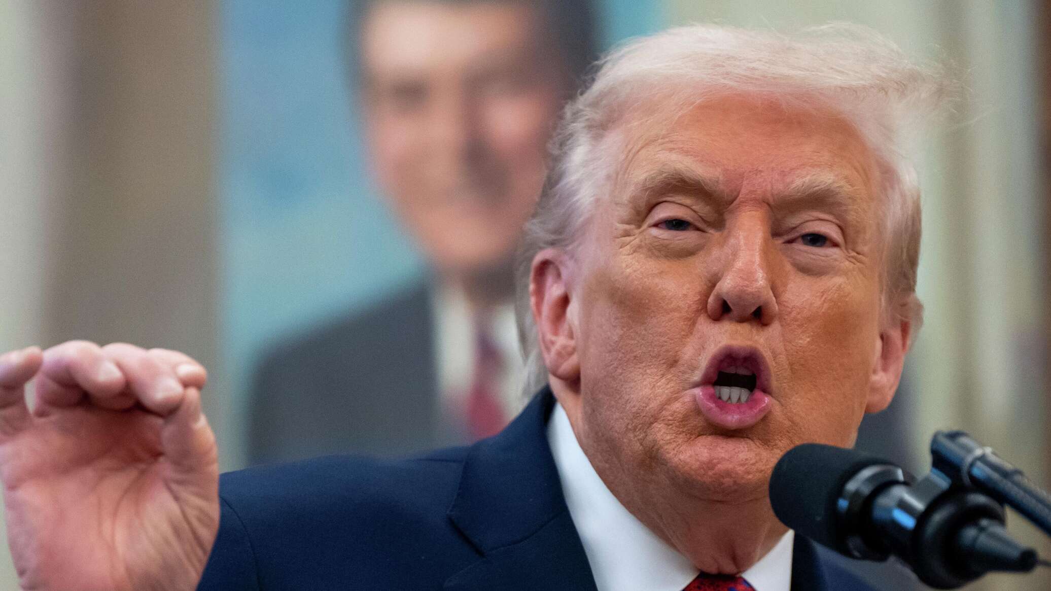 Трамп пригрозил Ирану невиданными проблемами в случае отказа от переговоров