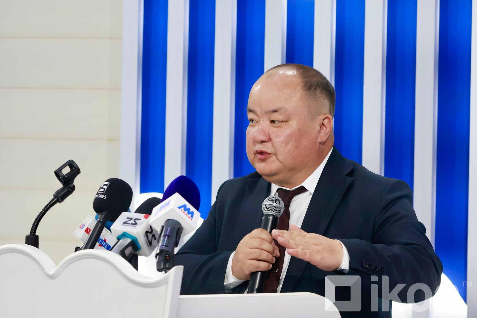 Л.Ганбат: Гүйцэтгэлийн үнэлгээнд хамрагдсан 711 сургуулийн 57.9 хувь нь I-IV индекст багтсанаар урамшуулал авахаар болсон