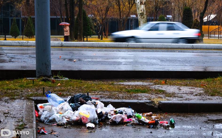 Почти половина вывозимого из Ташкента мусора выброшена в неположенных местах г. Ташкент