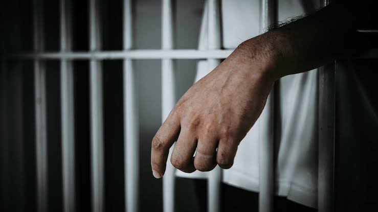 ГУИН опроверг информацию о массовом отравлении в Таштюрьме
