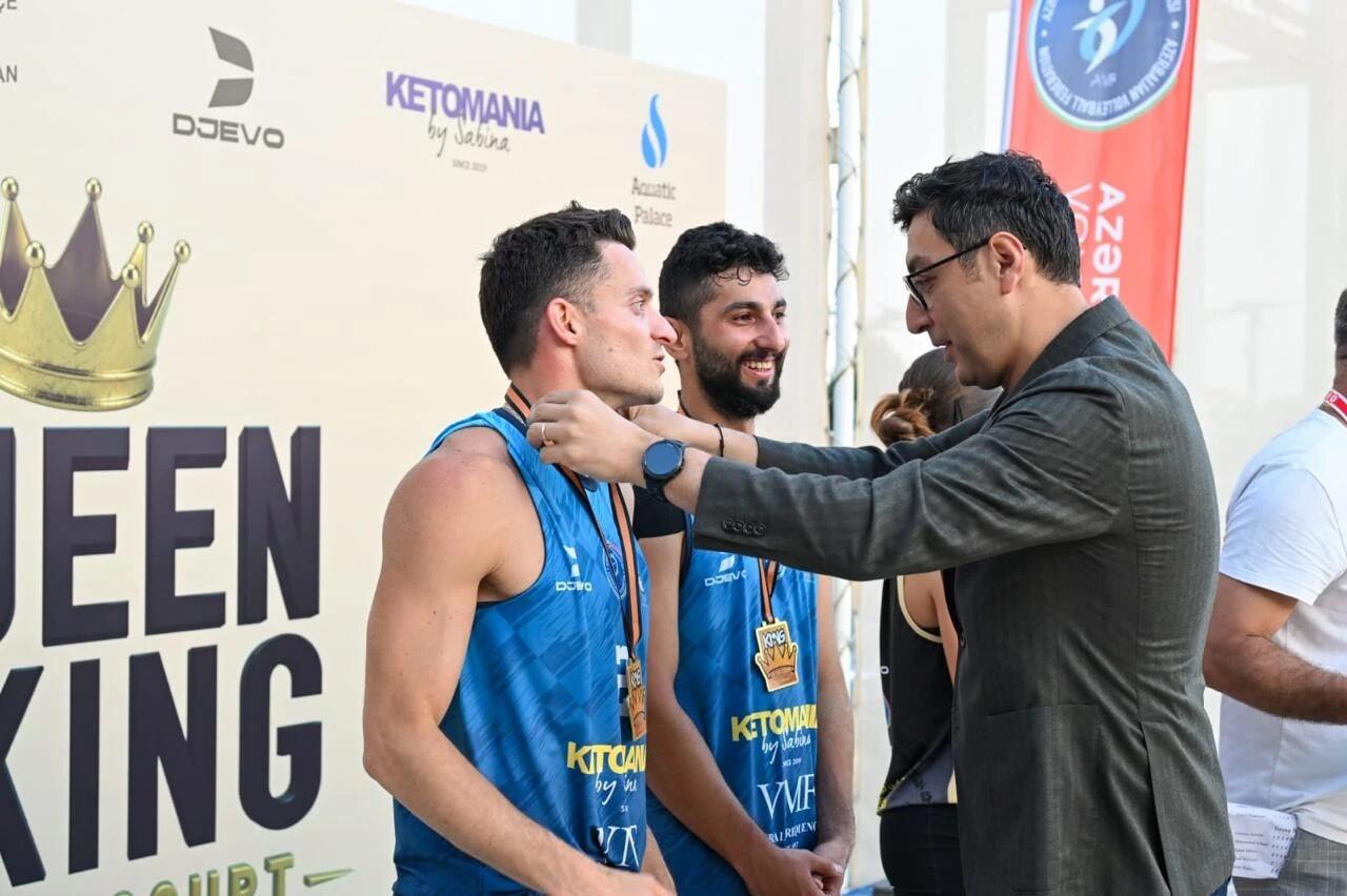 Fərid Qayıbov "King & Queen of the Court" turnirinin qaliblərinə mükafatları təqdim edib