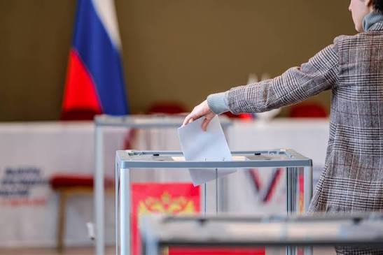 Перенос выборов на среду. Парламент одобрил поправки в Трудовой кодекс